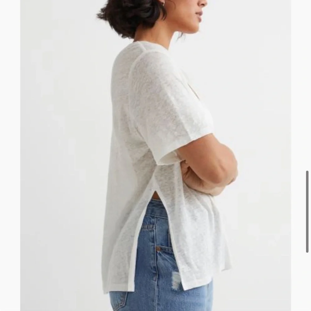 NWT premium Linen V-neck Jersey T-shirt light blue - Picture 3 of 4